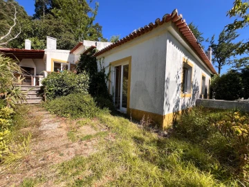 Moradia T5 para Venda em São João das Lampas e Terrugem