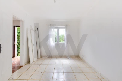 Moradia T5 para Venda em São João das Lampas e Terrugem