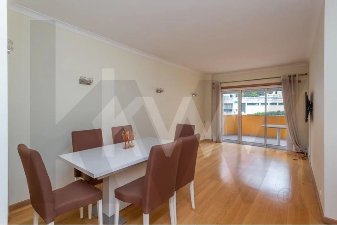 Apartamento T2 para Arrendamento em Algés, Linda-A-Velha e Cruz Quebrada-Dafundo Foto 4