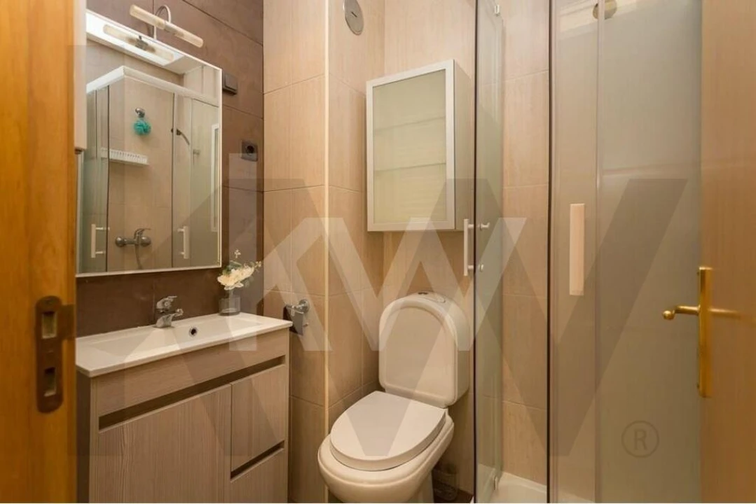 Apartamento T2 para Arrendamento em Algés, Linda-A-Velha e Cruz Quebrada-Dafundo Foto 25