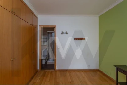 Apartamento T2 para Arrendamento em Algés, Linda-A-Velha e Cruz Quebrada-Dafundo