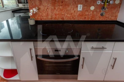 Apartamento T2 para Arrendamento em Algés, Linda-A-Velha e Cruz Quebrada-Dafundo