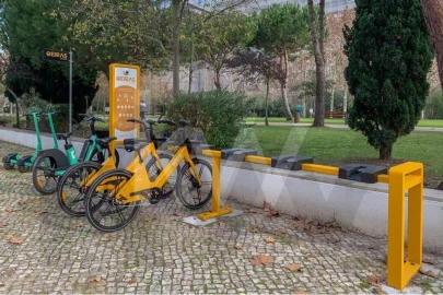 Apartamento T2 para Arrendamento em Algés, Linda-A-Velha e Cruz Quebrada-Dafundo