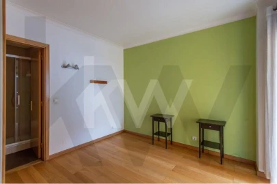Apartamento T2 para Arrendamento em Algés, Linda-A-Velha e Cruz Quebrada-Dafundo