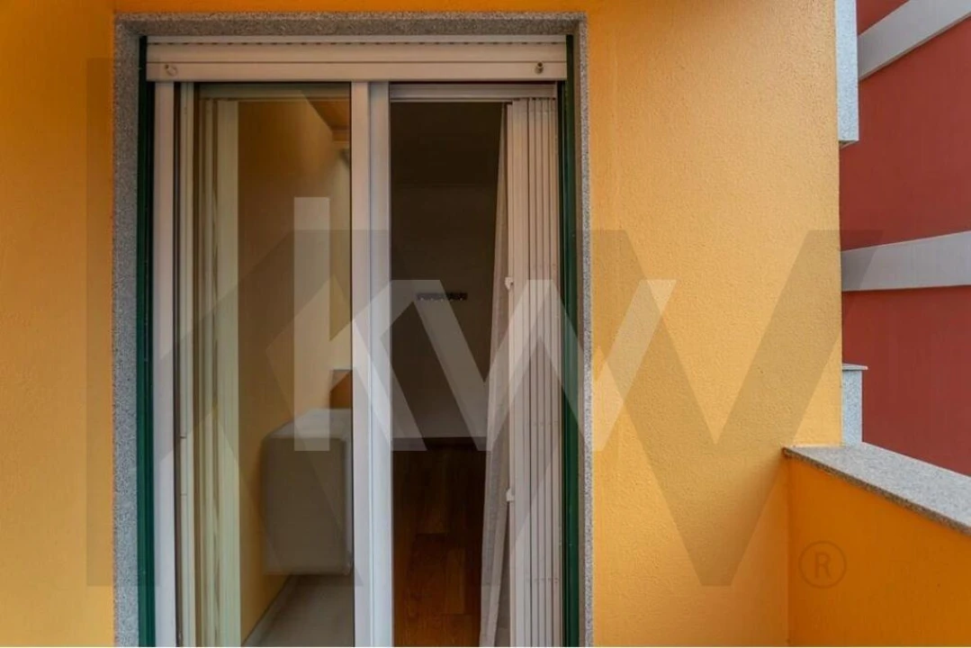 Apartamento T2 para Arrendamento em Algés, Linda-A-Velha e Cruz Quebrada-Dafundo Foto 28