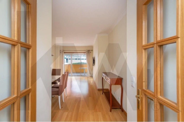 Apartamento T2 para Arrendamento em Algés, Linda-A-Velha e Cruz Quebrada-Dafundo Foto 3