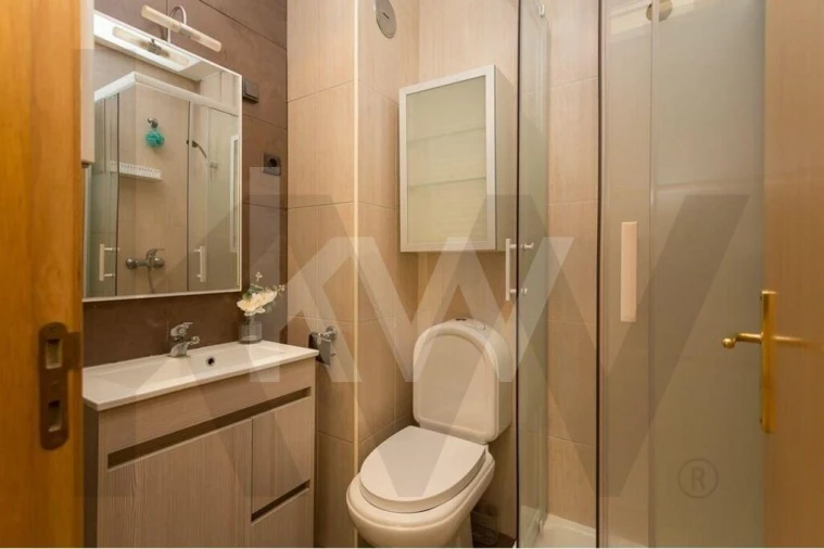 Apartamento T2 para Arrendamento em Algés, Linda-A-Velha e Cruz Quebrada-Dafundo Foto 25