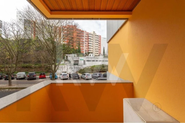 Apartamento T2 para Arrendamento em Algés, Linda-A-Velha e Cruz Quebrada-Dafundo Foto 27