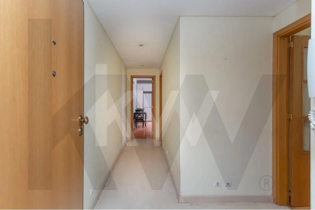 Apartamento T2 para Arrendamento em Algés, Linda-A-Velha e Cruz Quebrada-Dafundo Foto 13
