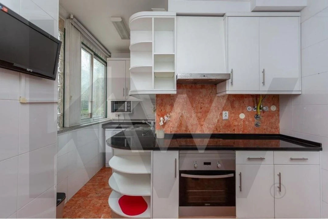 Apartamento T2 para Arrendamento em Algés, Linda-A-Velha e Cruz Quebrada-Dafundo Foto 15