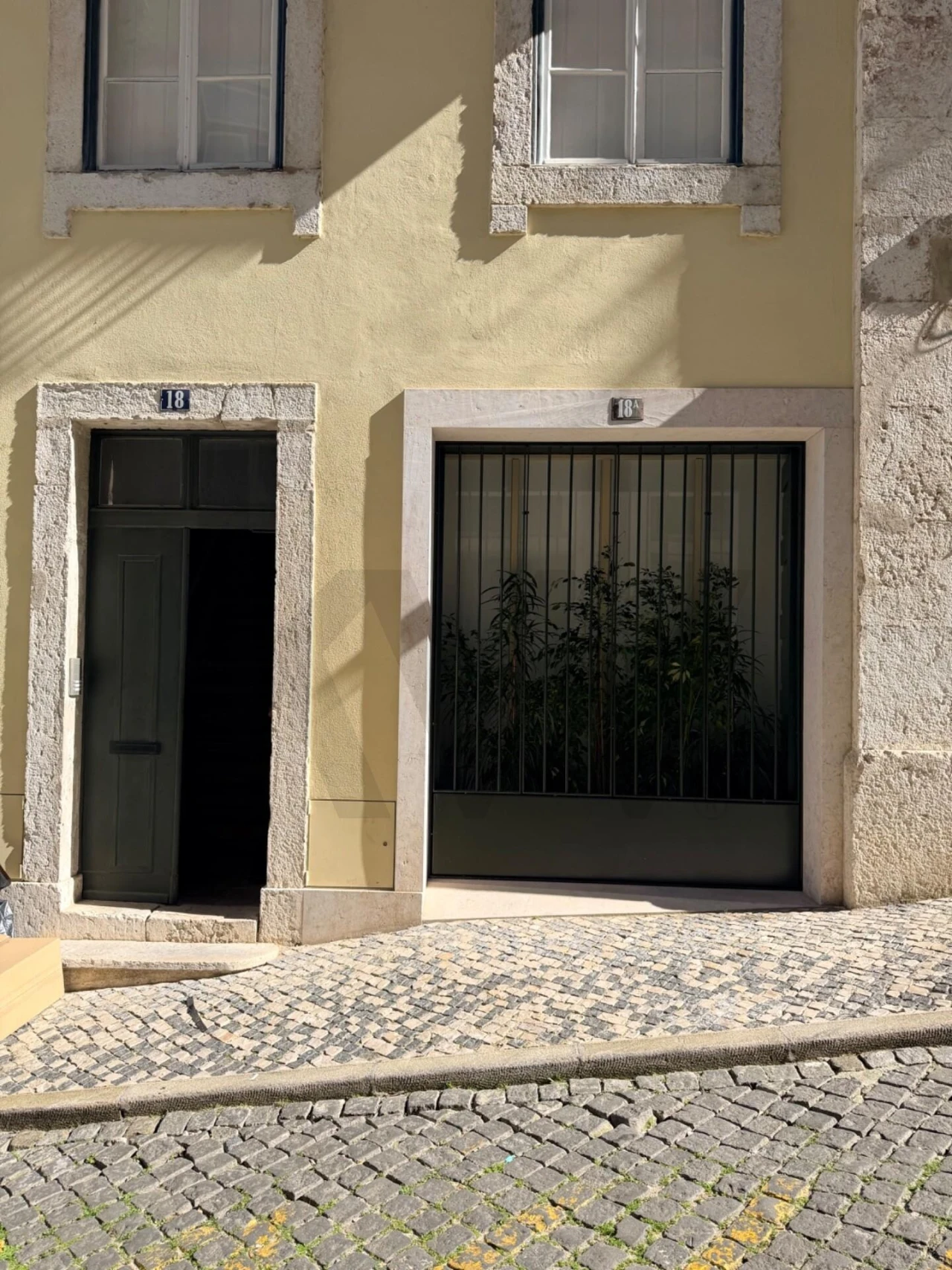 Apartamento para Venda em Santa Maria Maior Foto 9