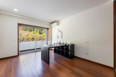 Moradia T4 para Venda em Lomar e Arcos