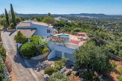 Moradia T3 para Venda em Loule (São Sebastião)