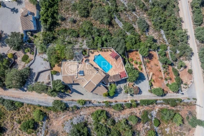 Moradia T3 para Venda em Loule (São Sebastião)