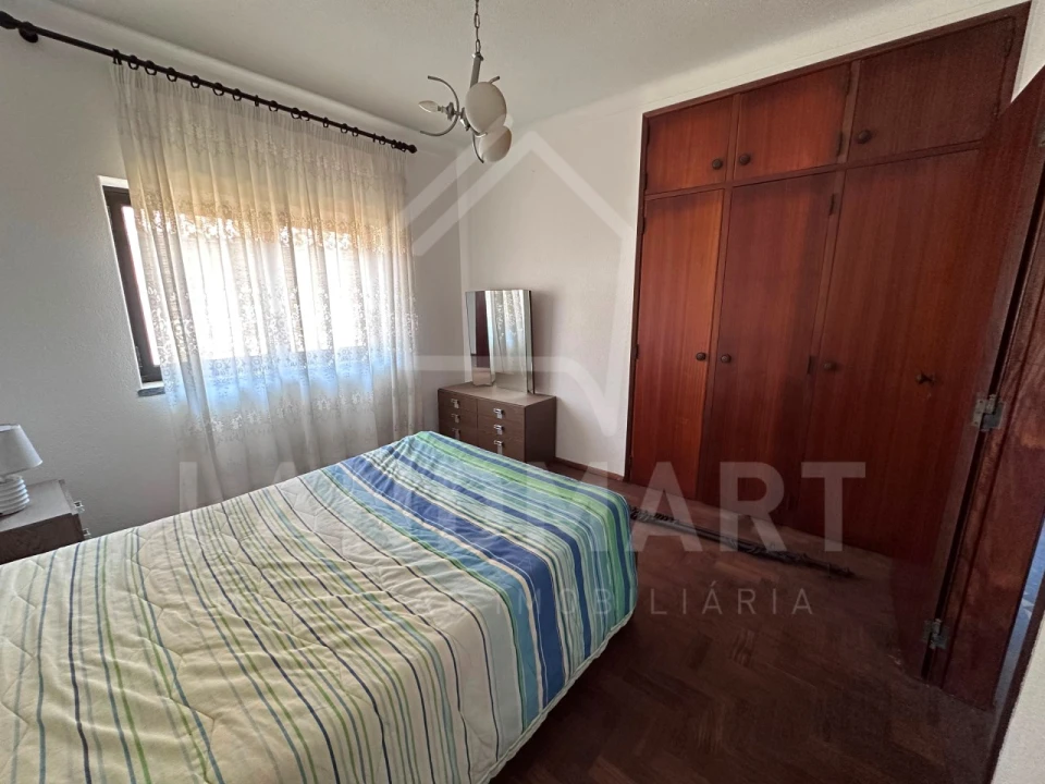 Moradia T3 para Venda em Turquel Foto 14