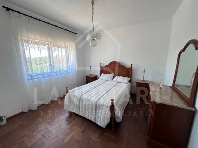 Moradia T3 para Venda em Turquel Foto 12