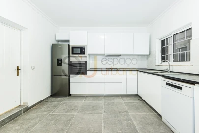 Moradia T11 para Arrendamento em Boliqueime