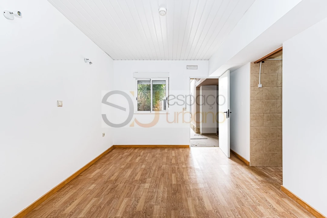 Moradia T11 para Arrendamento em Boliqueime Foto 16