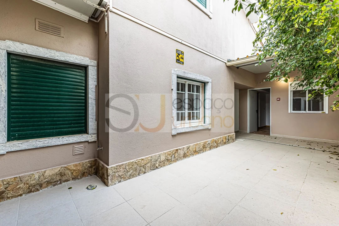Moradia T11 para Arrendamento em Boliqueime Foto 14