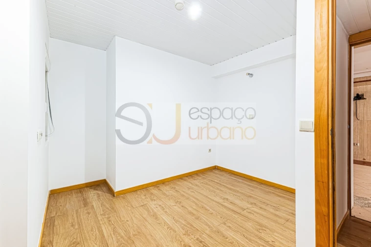 Moradia T11 para Arrendamento em Boliqueime Foto 33