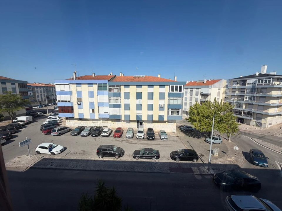 Apartamento T4 para Venda em Amora Foto 12