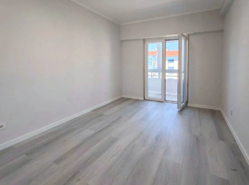 Apartamento T4 para Venda em Amora Foto 21