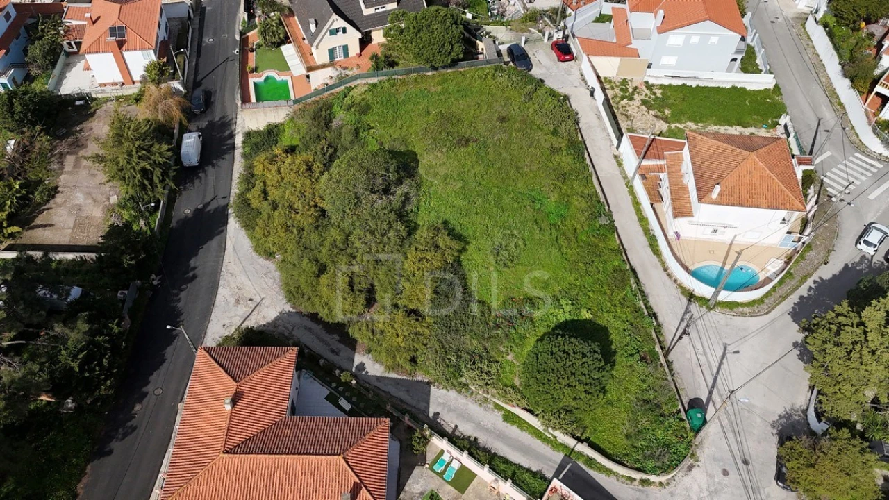 Terreno para Venda em Charneca de Caparica e Sobreda Foto 7