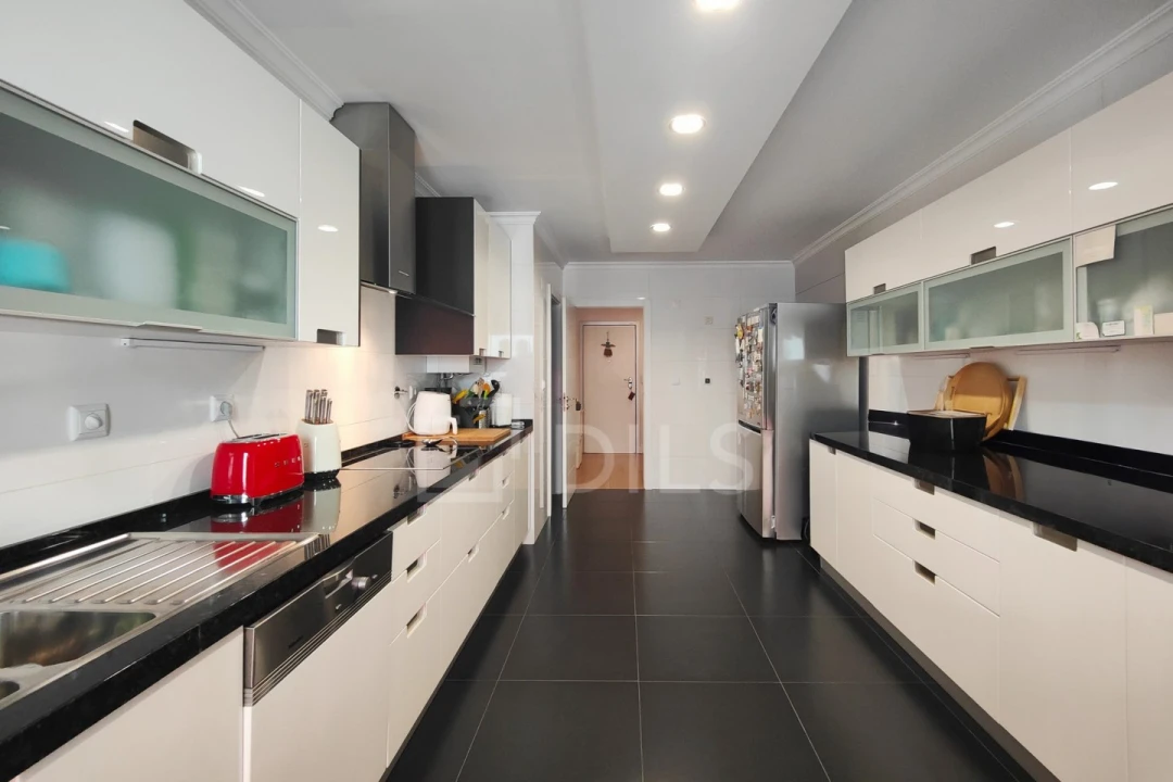 Apartamento T3 para Venda em Avenidas Novas Foto 5