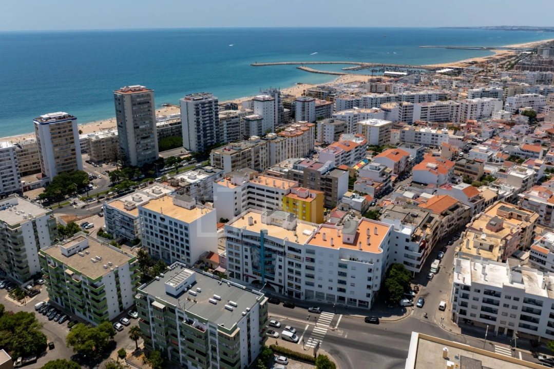 Apartamento T4 para Venda em Quarteira Foto 1
