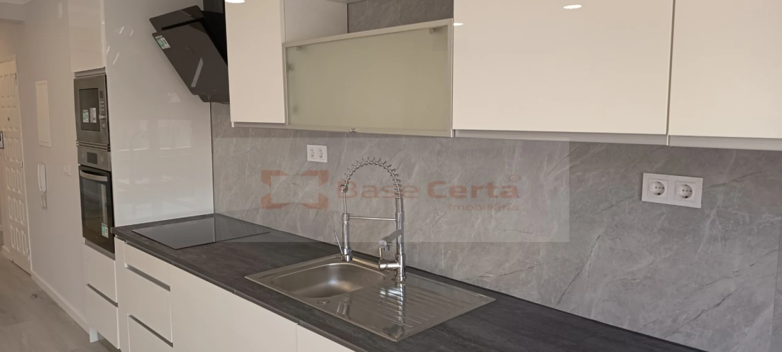 Apartamento T4 para Venda em Amora Foto 22