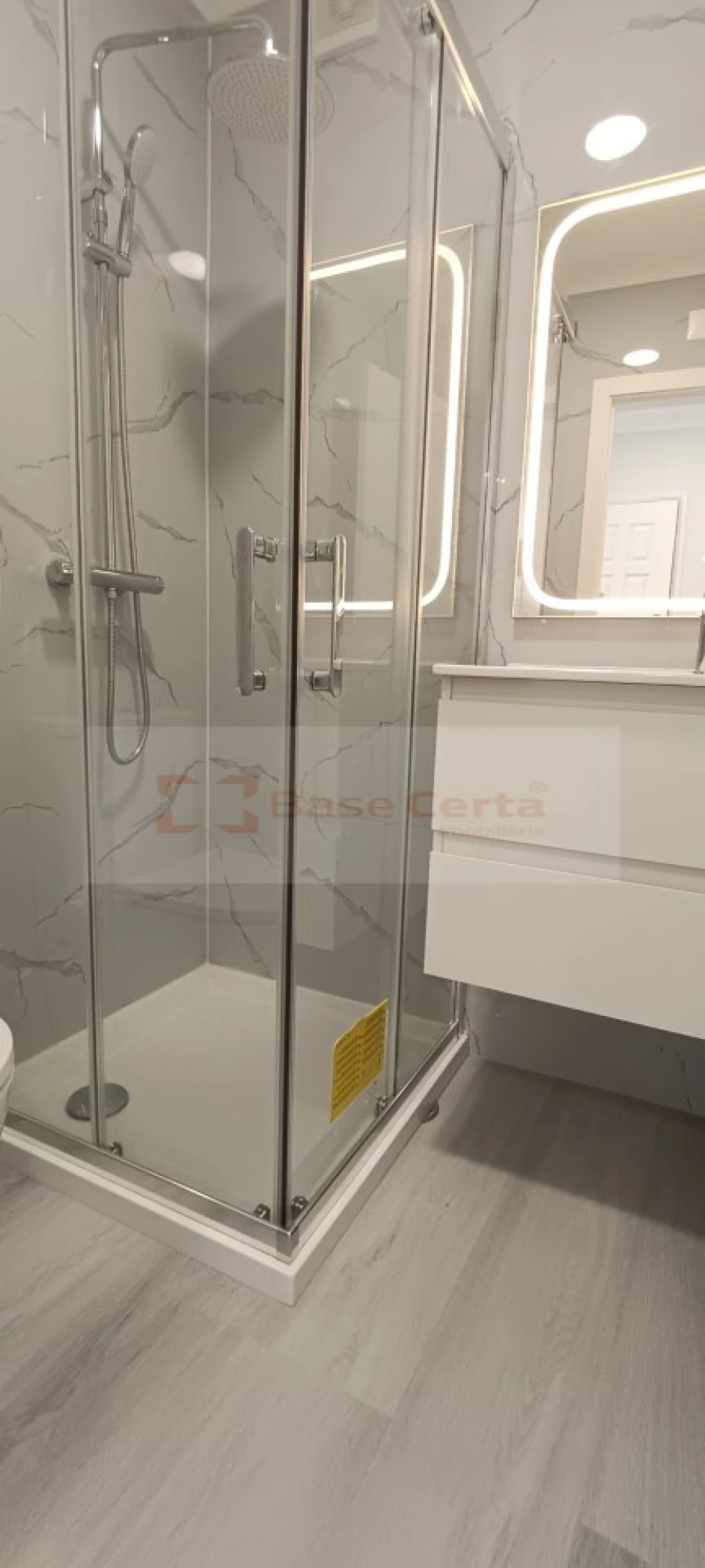 Apartamento T4 para Venda em Amora Foto 19