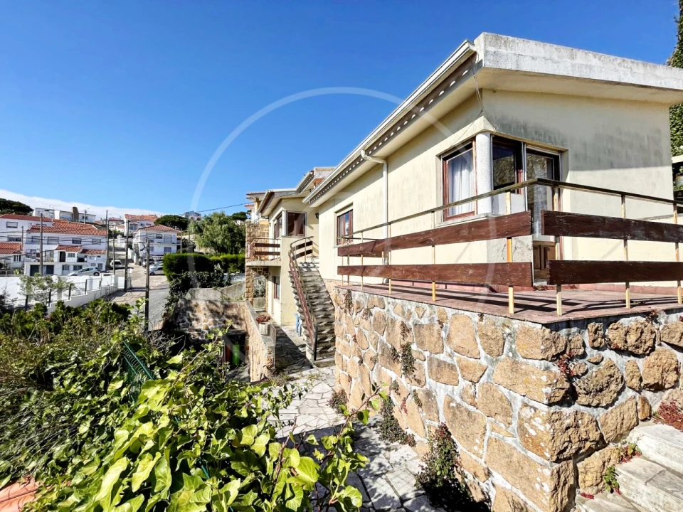Moradia T4 para Venda em Alcabideche Foto 2