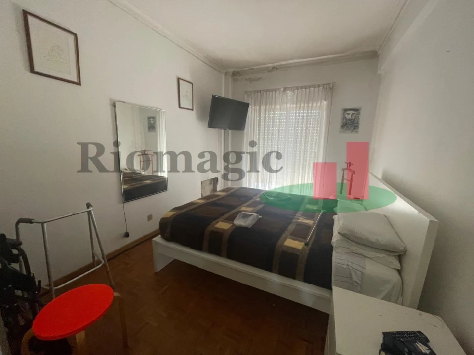 Apartamento T3 para Venda em São Domingos de Benfica Foto 2