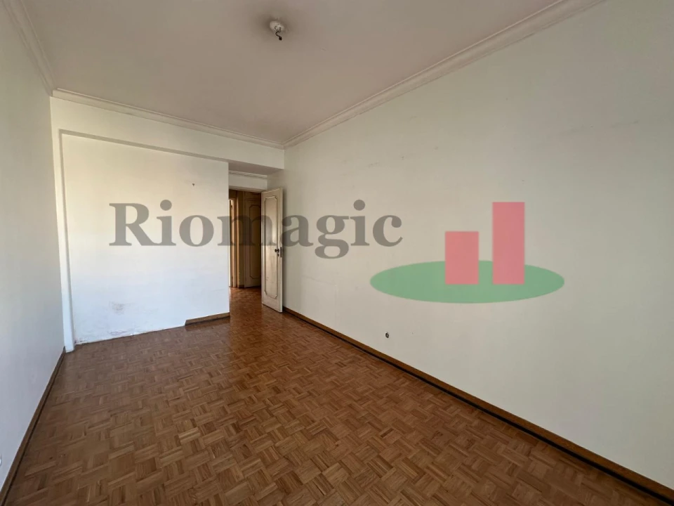 Apartamento T3 para Venda em São Domingos de Benfica Foto 13