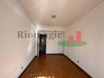 Apartamento T3 para Venda em São Domingos de Benfica