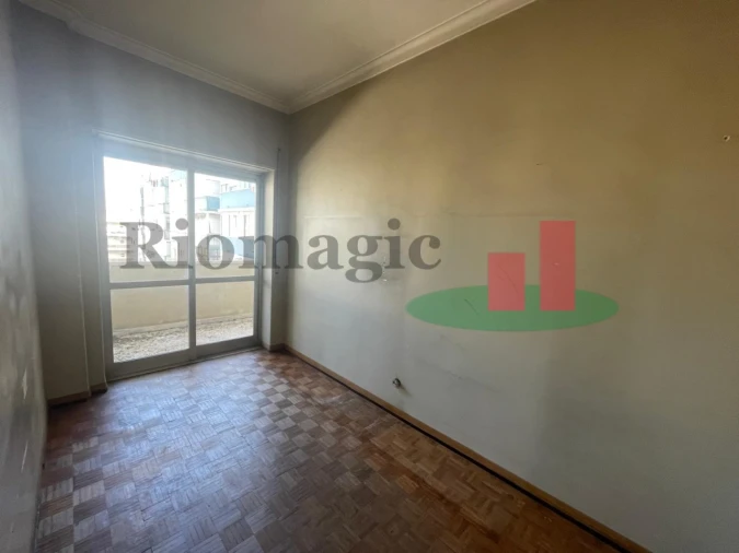 Apartamento T3 para Venda em São Domingos de Benfica Foto 12