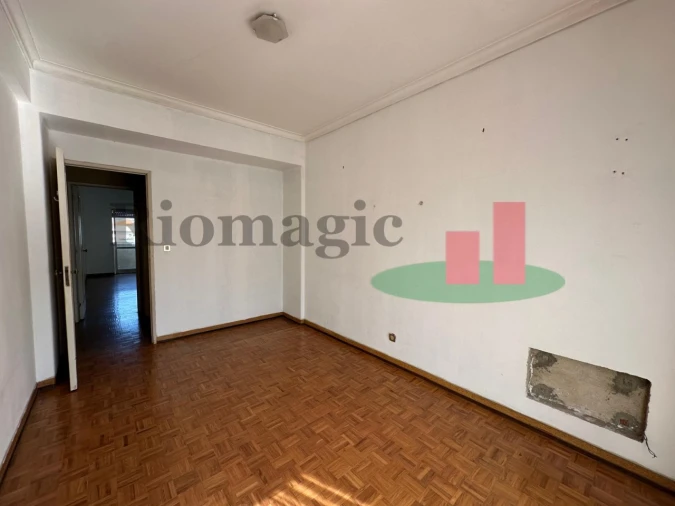 Apartamento T3 para Venda em São Domingos de Benfica Foto 9