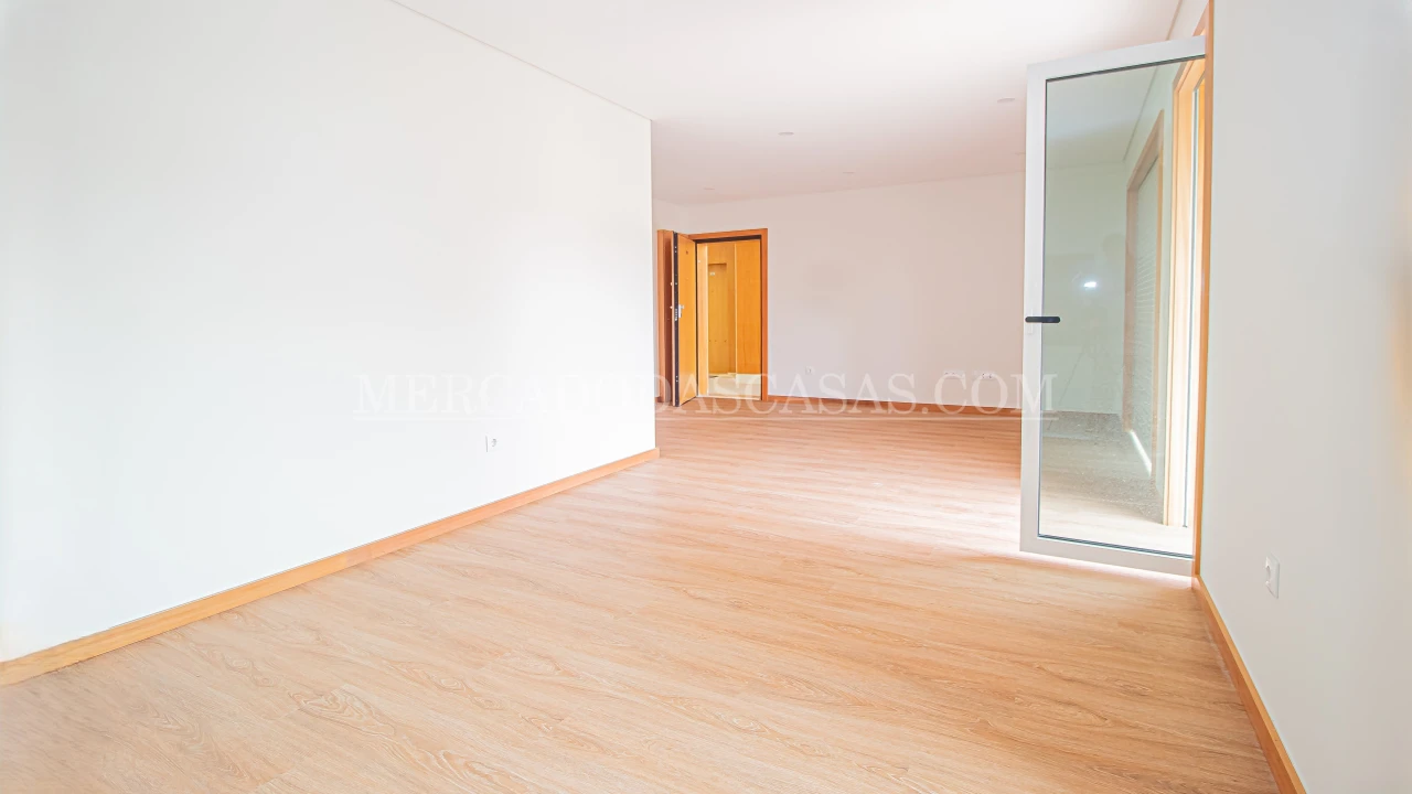 Apartamento T3 para Venda em Ovar, São João, Arada e São Vicente de Pereira Jusã Foto 3