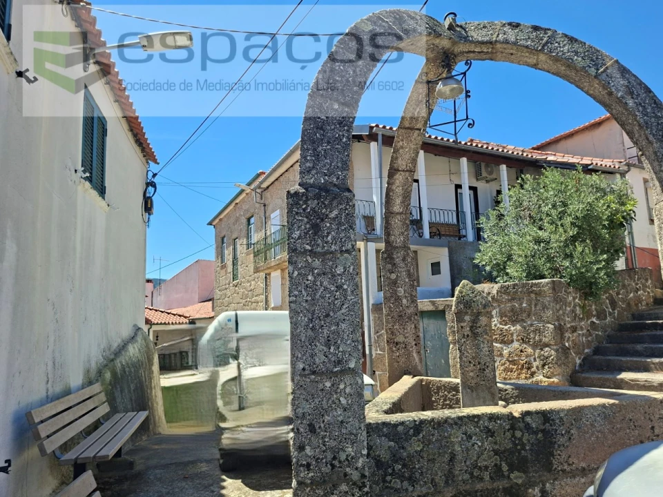 Moradia T4 para Venda em Vale de Prazeres e Mata da Rainha Foto 37