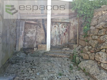 Moradia T4 para Venda em Vale de Prazeres e Mata da Rainha