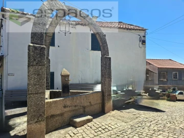 Moradia T4 para Venda em Vale de Prazeres e Mata da Rainha