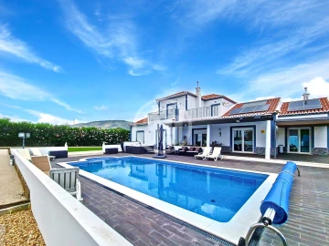 Moradia T4 para Venda em Quelfes