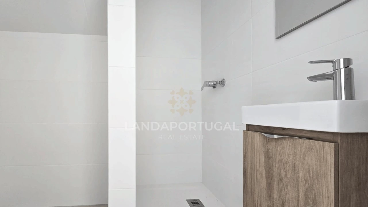 Apartamento T4 para Venda em Tavira (Santa Maria e Santiago) Foto 11