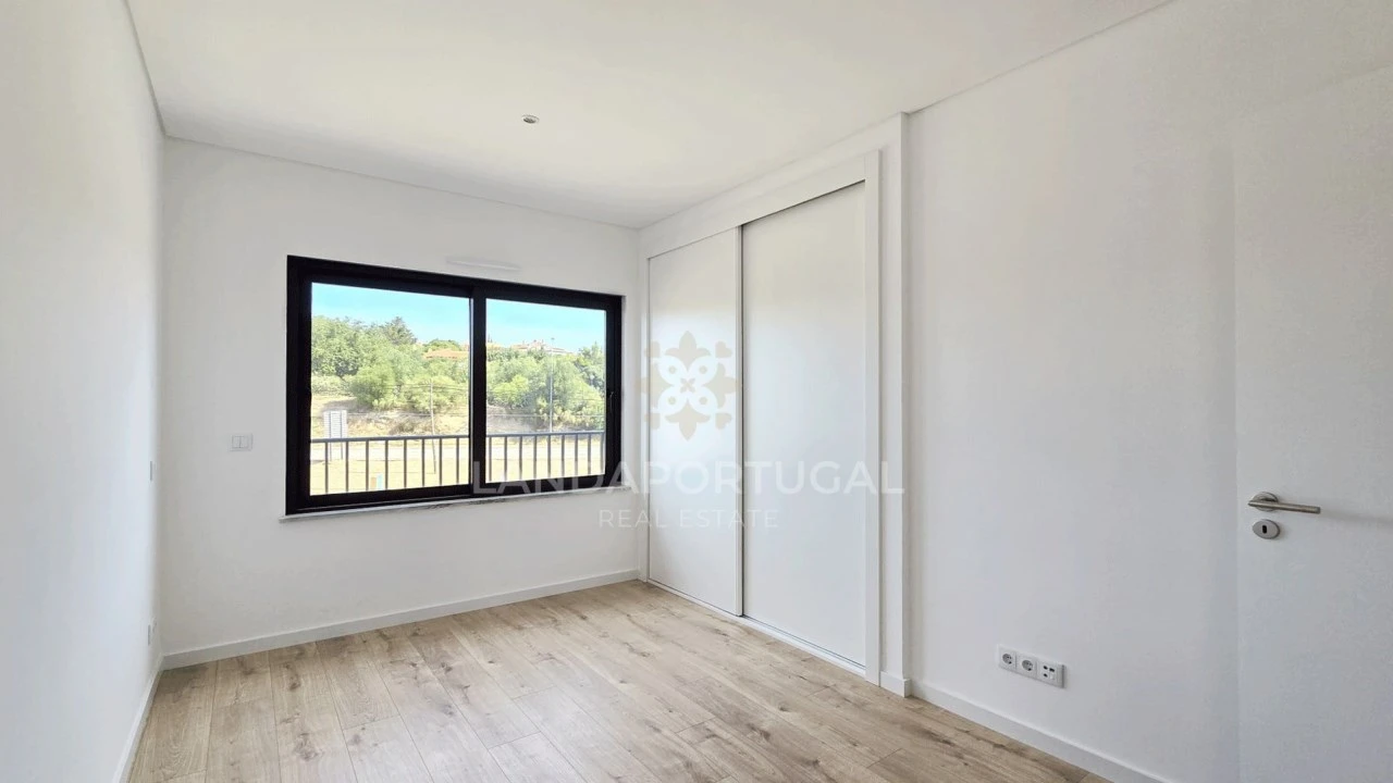 Apartamento T4 para Venda em Tavira (Santa Maria e Santiago) Foto 12