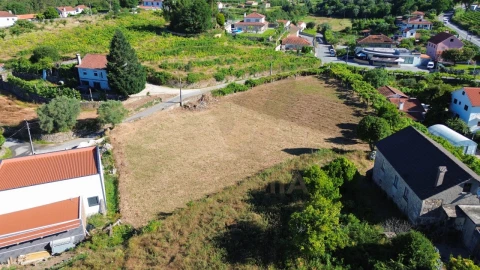 Terreno para Venda em Bárrio e Cepões