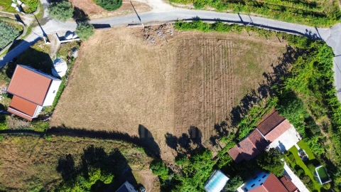 Terreno para Venda em Bárrio e Cepões
