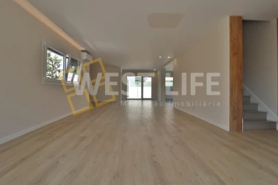 Moradia T5 para Venda em Ponte do Rol