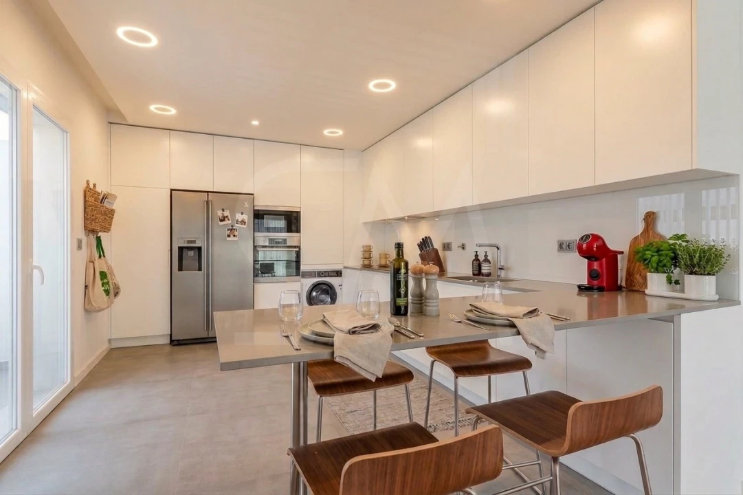 Apartamento T4 para Venda em Cascais e Estoril Foto 2