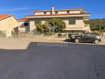 Moradia T6 para Venda em Vale (São Cosme), Telhado e Portela