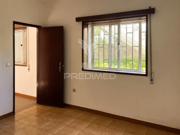 Moradia T6 para Venda em Vale (São Cosme), Telhado e Portela